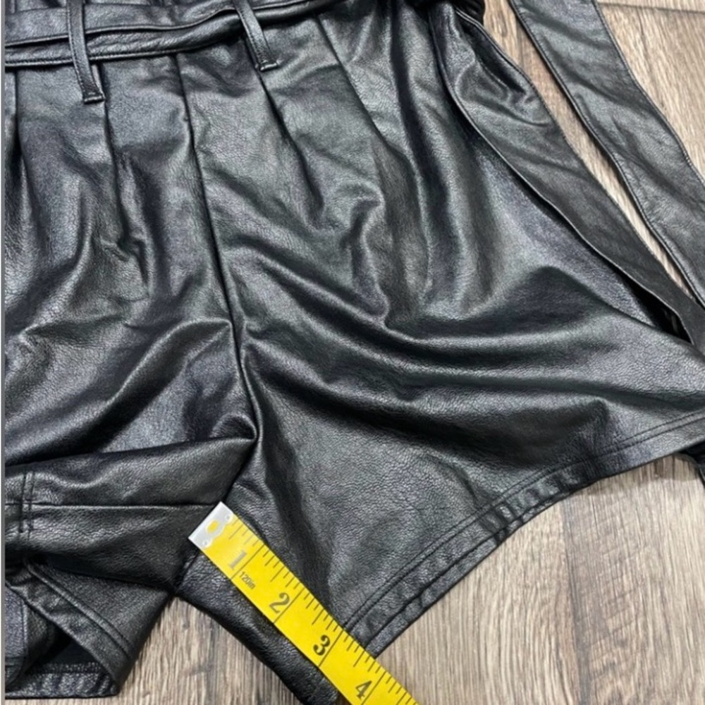Commando Women's Black Faux Leather Shorts - Picture 5 of 8